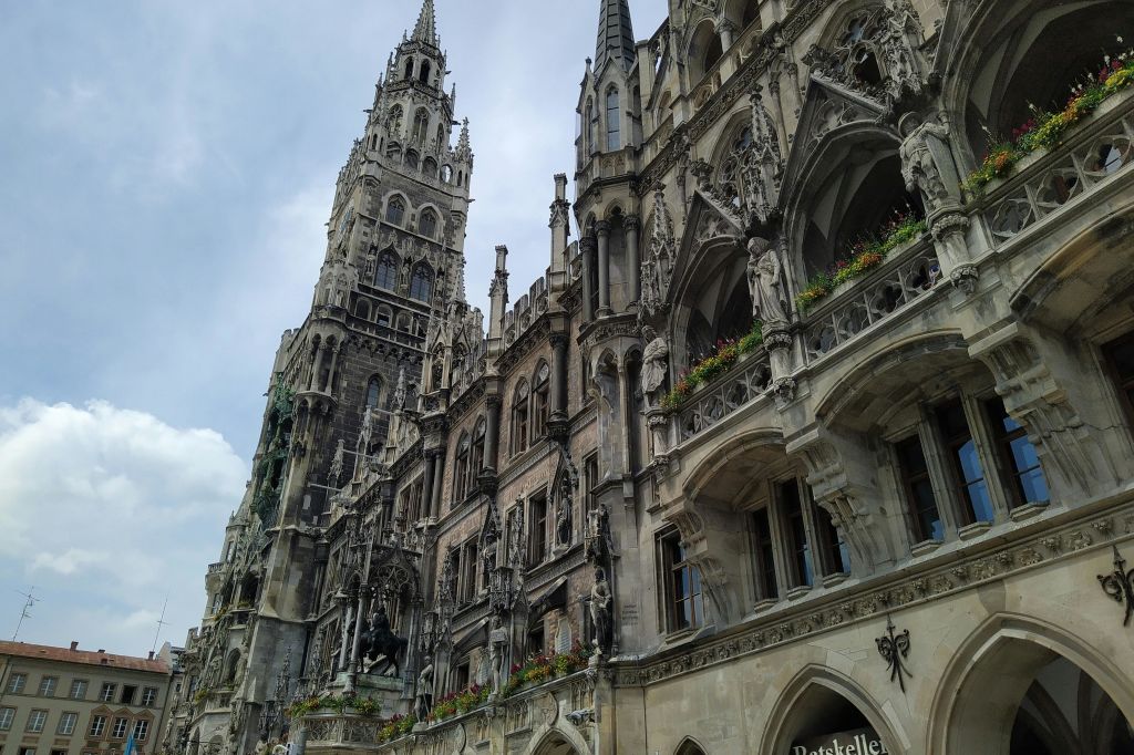 유명한 글로켄스필