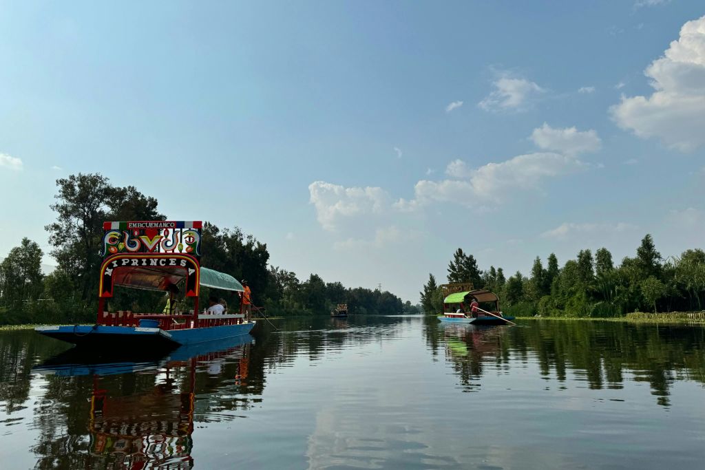 소치밀코 운하와 트라히네라