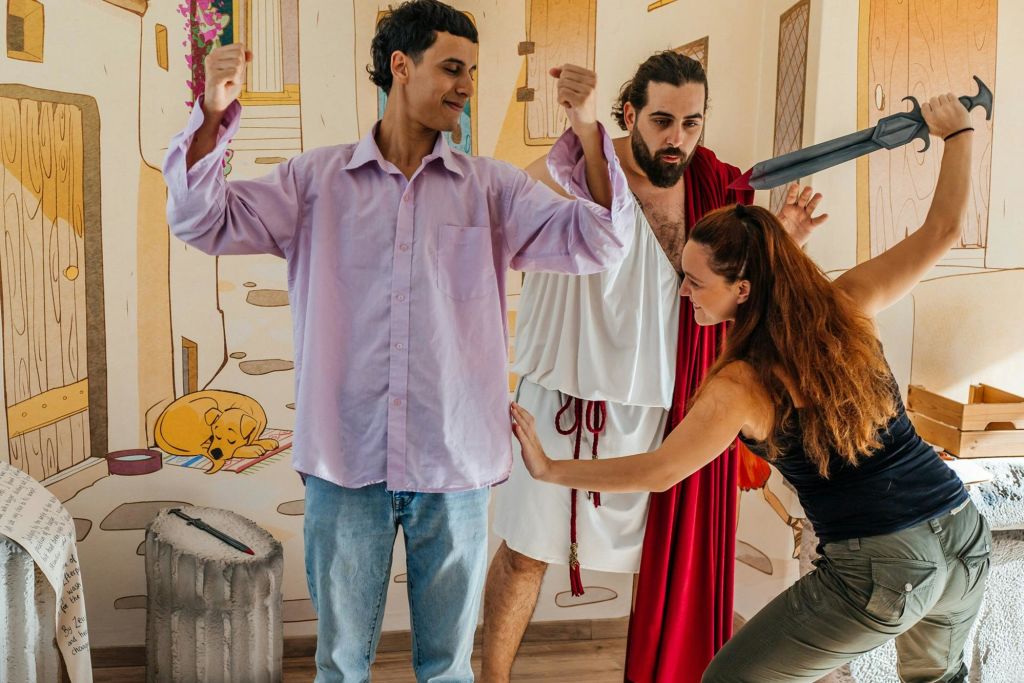 운명의 밤을 재연하여 사건을 해결하세요.