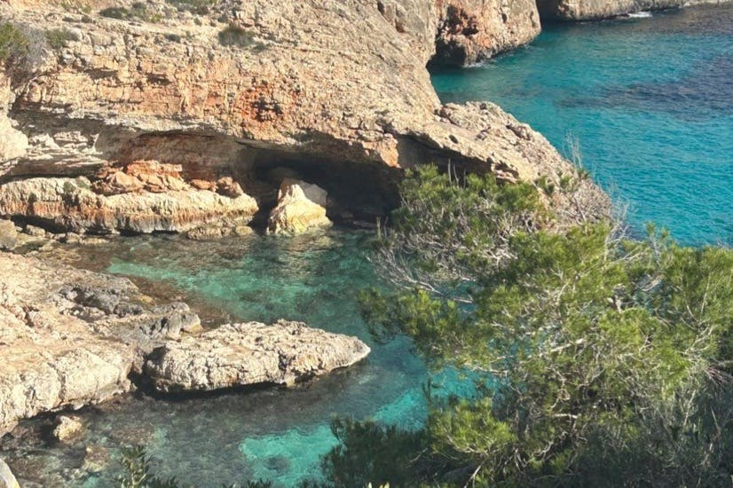 비밀의 바다 동굴