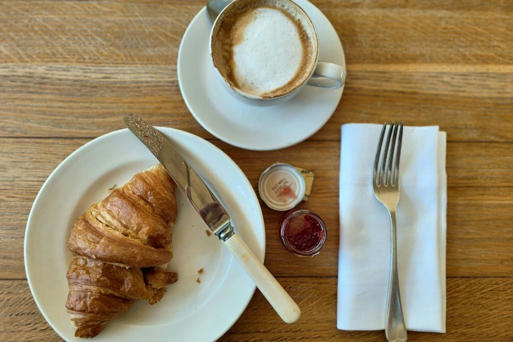 언더크로프트에서 다과 즐기기