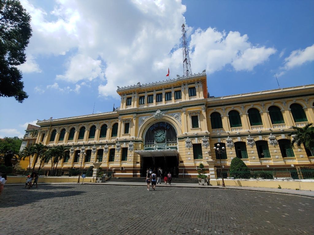 HO CHI MINH POST OFFICE