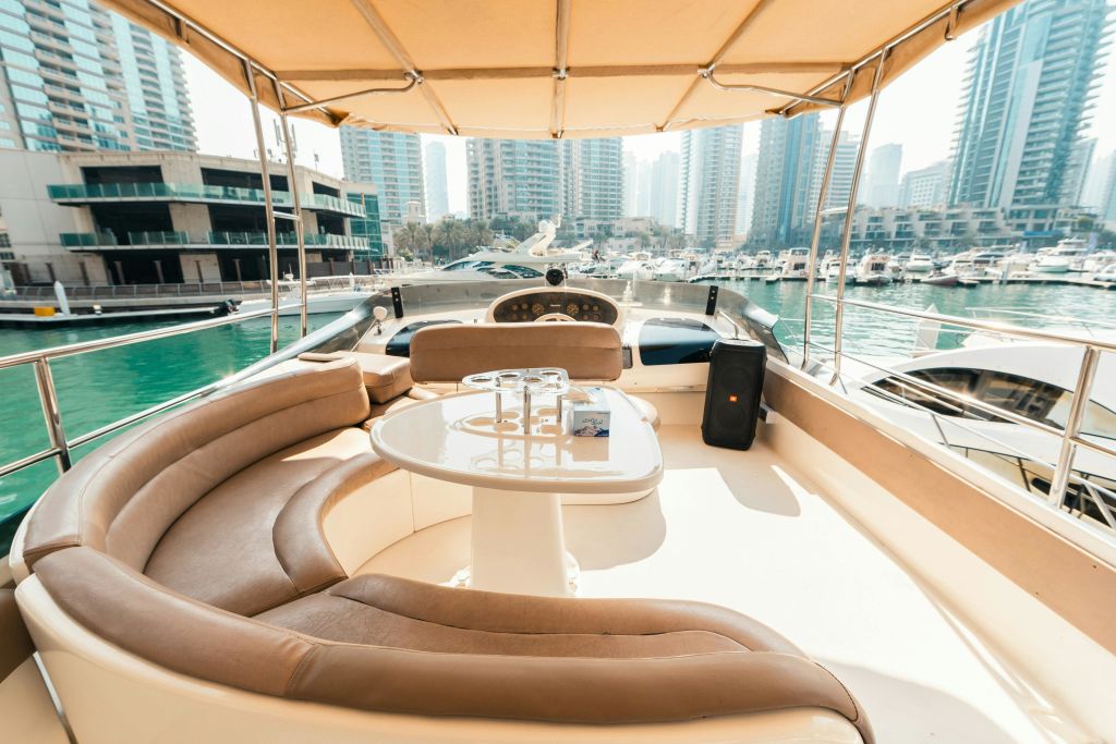 켄타우로스 차터 - 58피트 요트 에토샤