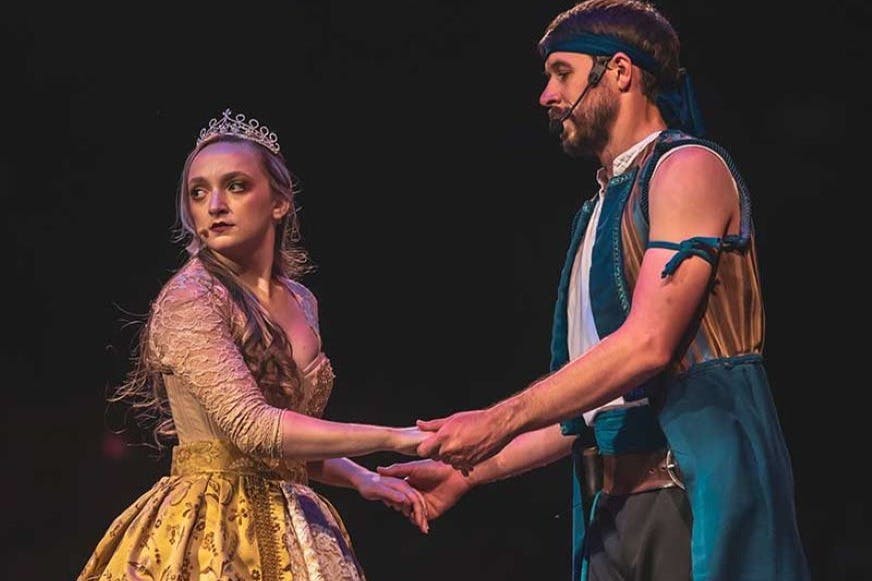 해적과 함께하는 저녁 식사 어드벤처