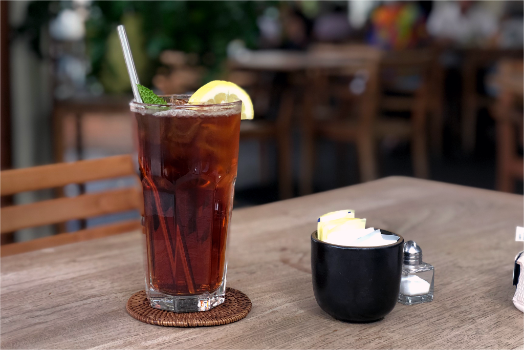 잠시 쉬어갈 수 있는 카페도 있다