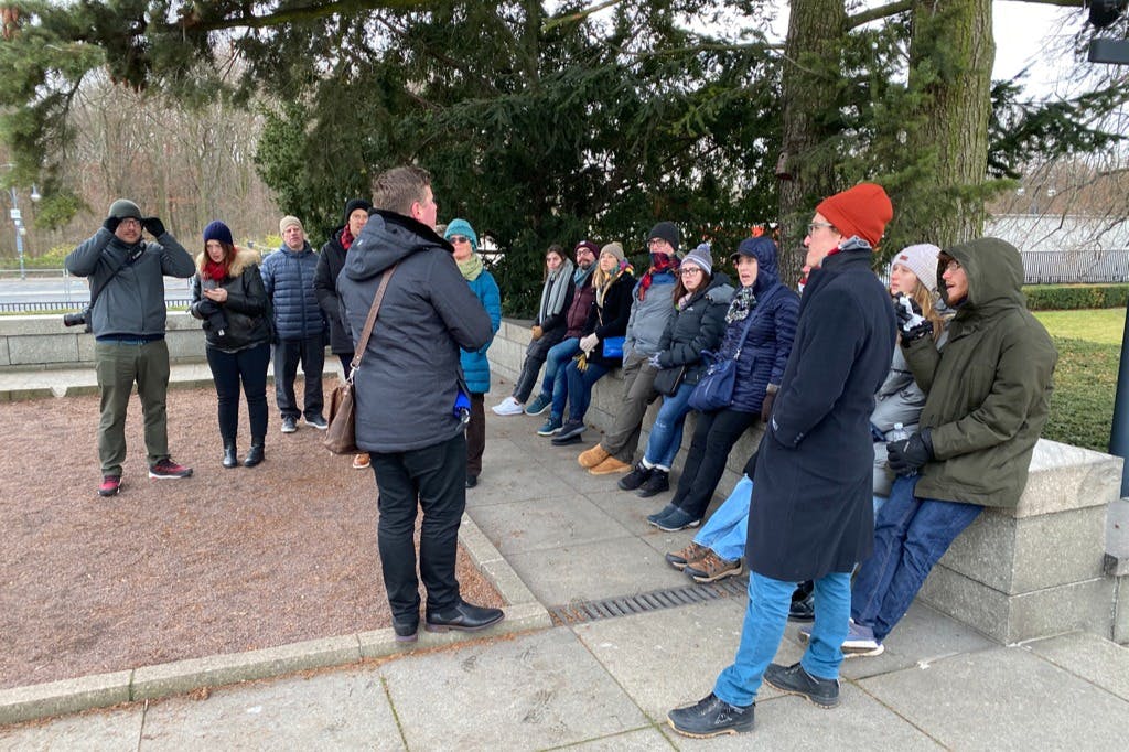 베를린 전투의 비극적인 이야기를 들어보세요.