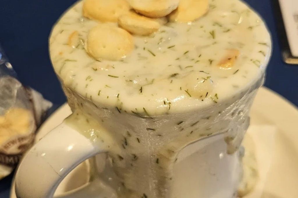 맛있는 조개 "차우다" 한 잔