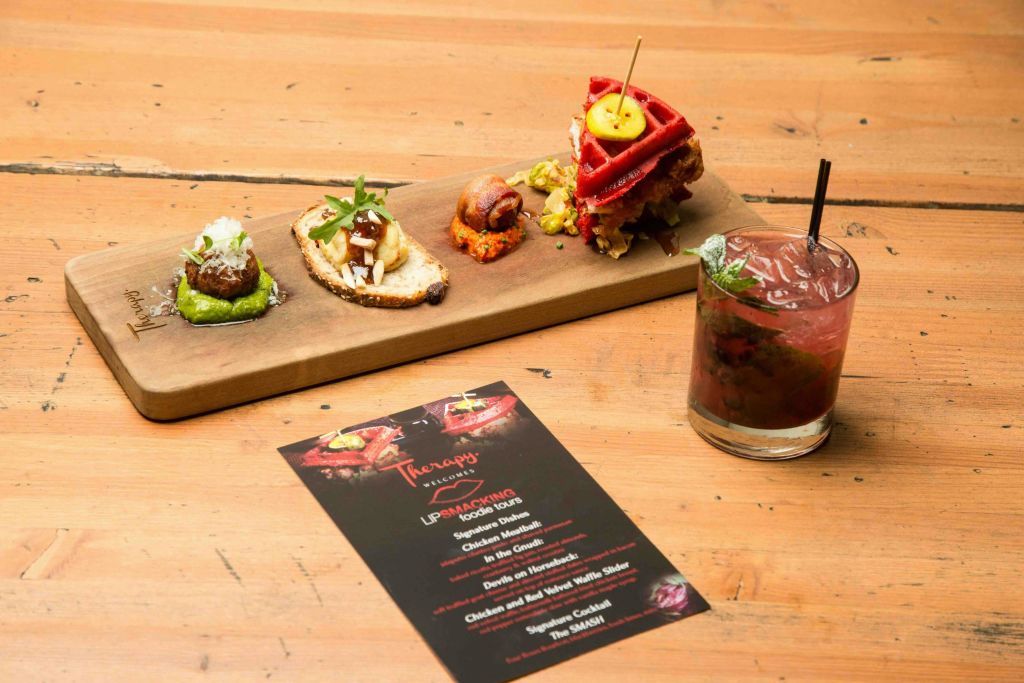 립스매킹을 즐기는 다운타운 미식 투어