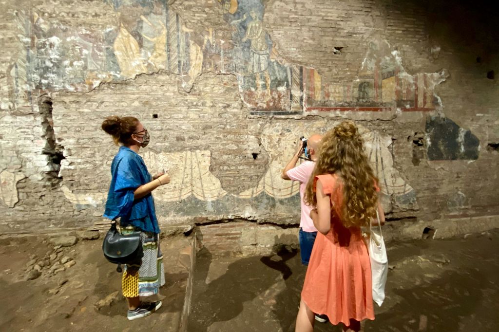 로마 트라스테베레의 성 크리소고노 대성당 지하