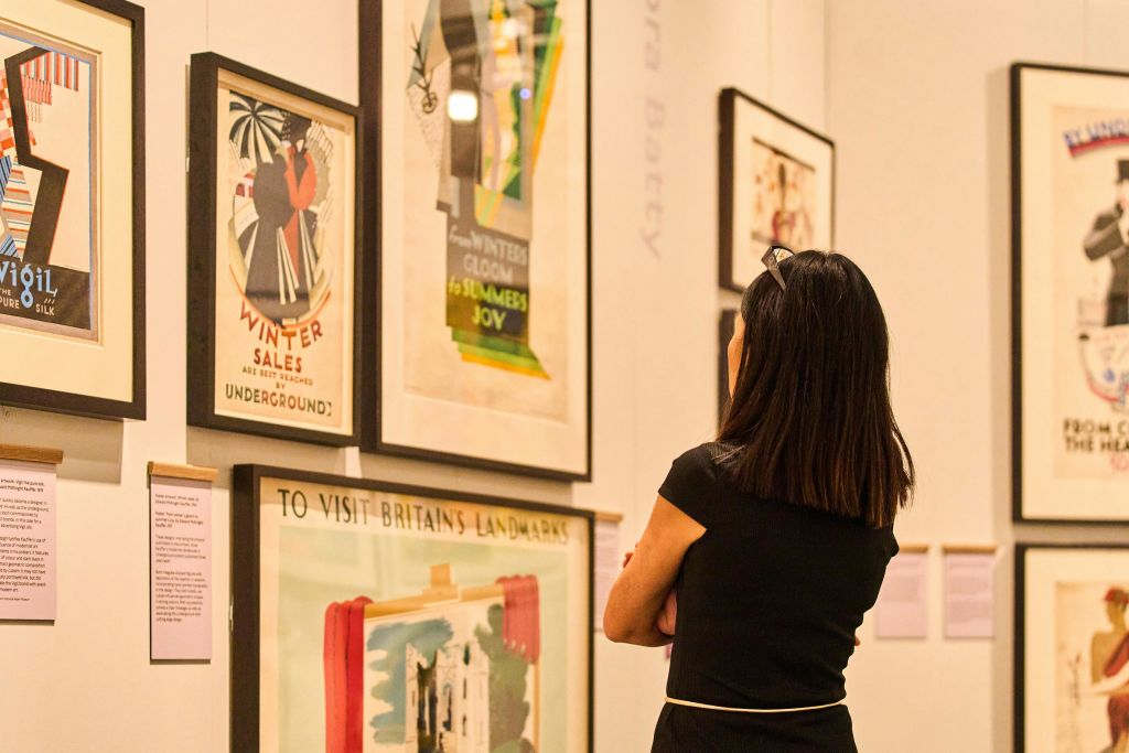 런던 교통 박물관의 글로벌 포스터 갤러리