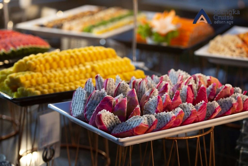 아이콘시암 부두 4번에서 즐기는 알랑카 크루즈