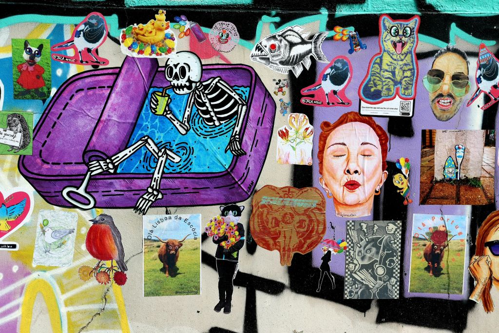 리스본 페이스트업.