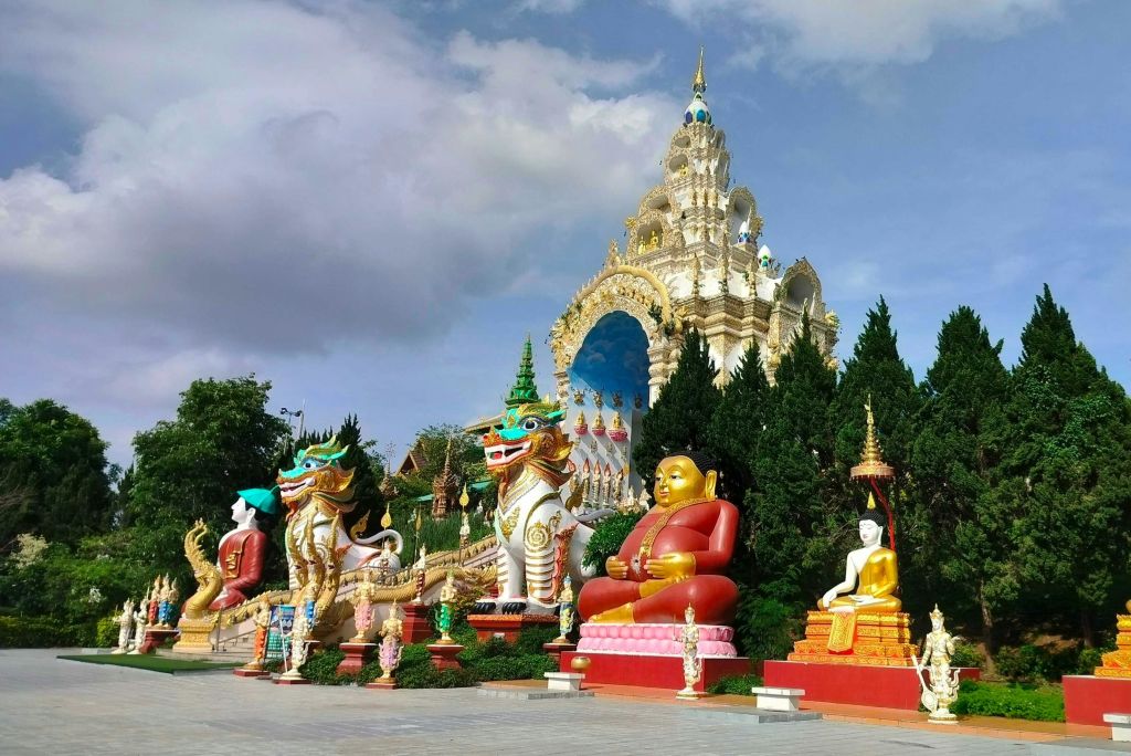 왓 셍깨우 보디얀 (빛의 사원)