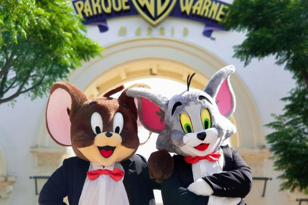 입구에서 만나는 톰과 제리