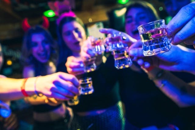 한꺼번에 촬영하는 게스트