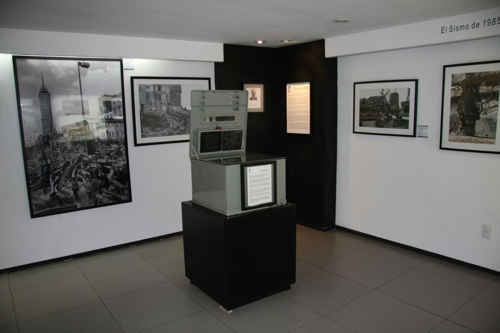 38층 부지 박물관, "수세기를 관통하는 도시와 탑".