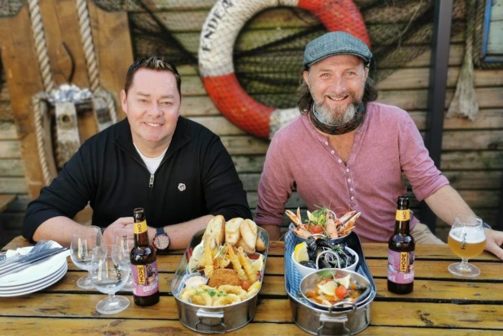 현지 TV 셰프와 함께 TV에서 본 모습