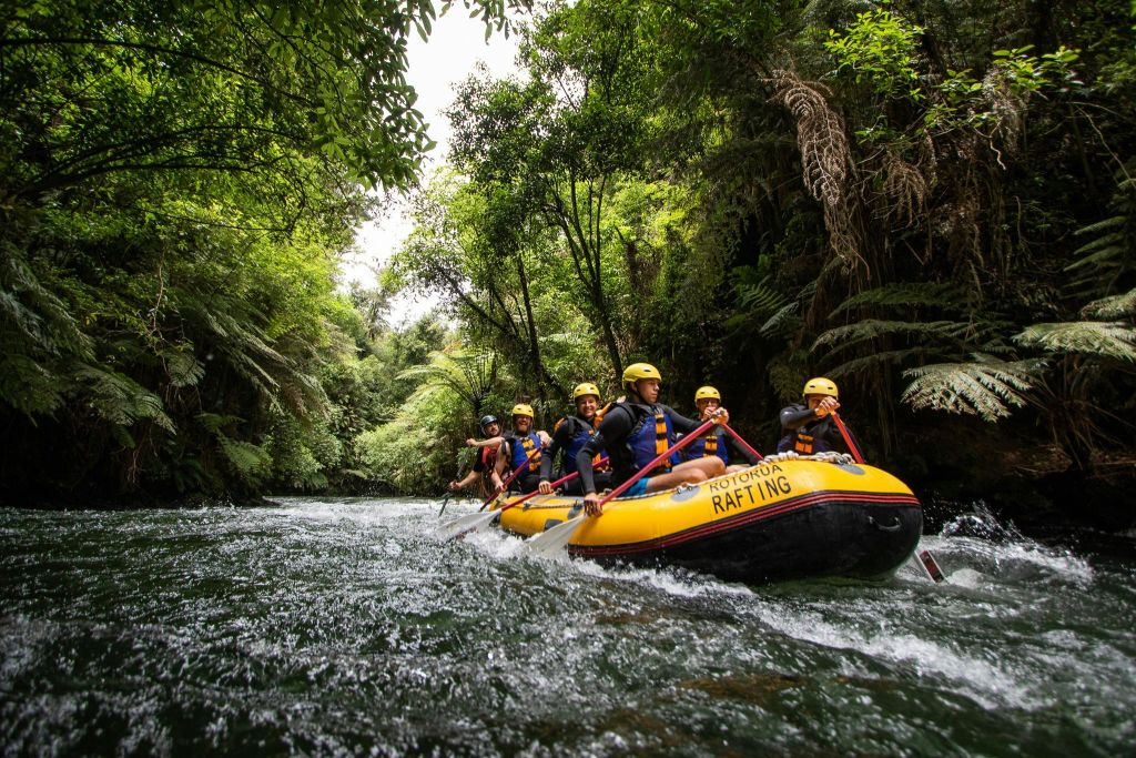 카이투나 강의 아름다운 협곡 깊은 곳.