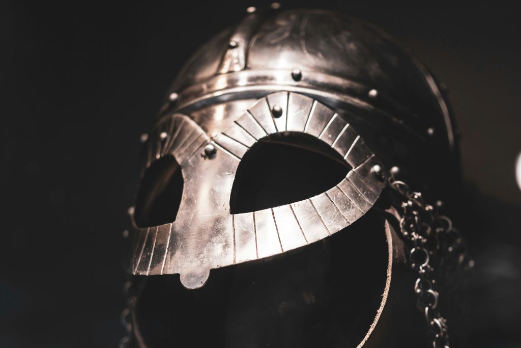 바이킹 시대 헬멧 복제본