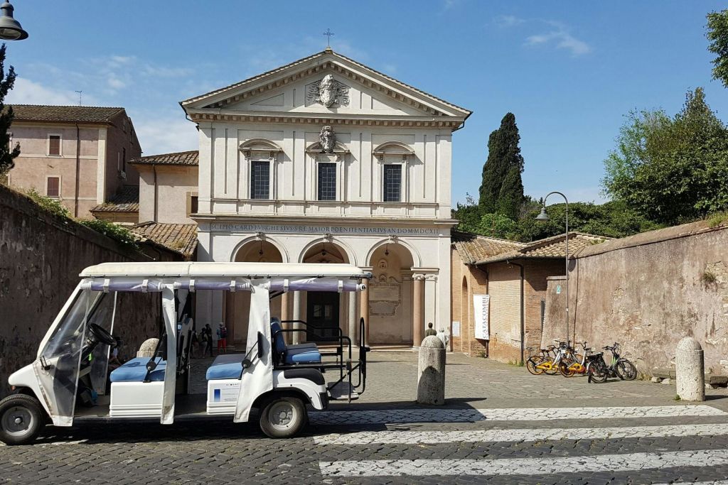 생세바스티안 성당 외곽