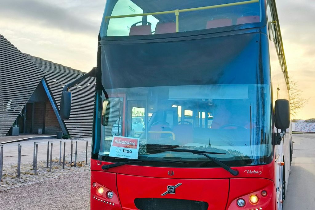 뢰일리 사우나 & 레스토랑에서 사진 촬영하기