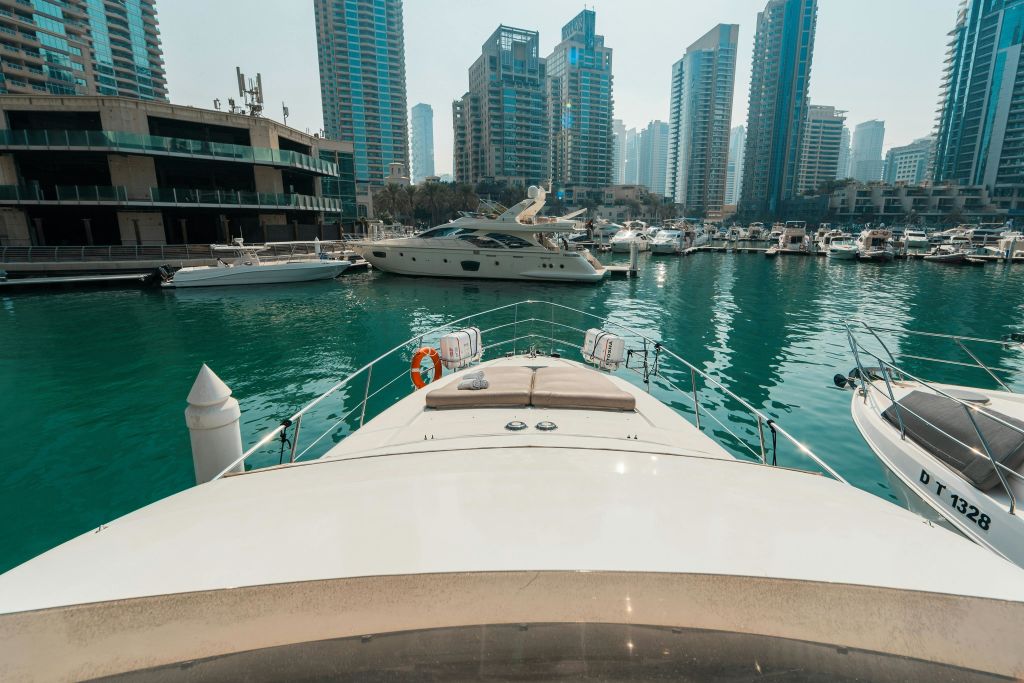 켄타우로스 차터 - 58피트 요트 에토샤