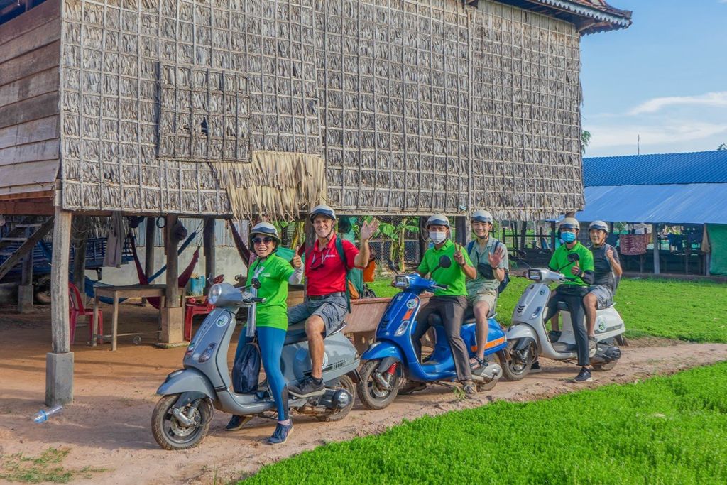 시엠리아프 시골에서 즐기는 석양의 베스파 어드벤처