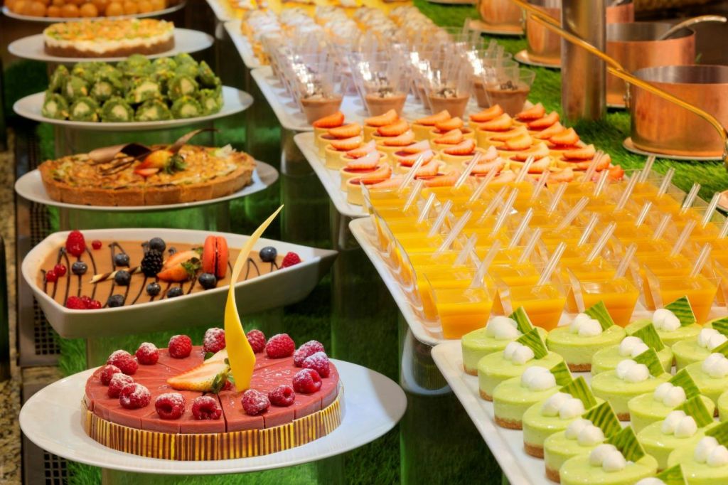 아틀란티스 더 팜 (Atlantis the Palm) 에서 즐기는 만화경 저녁 뷔페