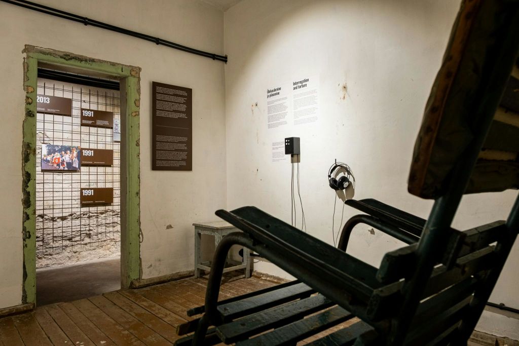 KGB 감옥 박물관의 감방 중 하나