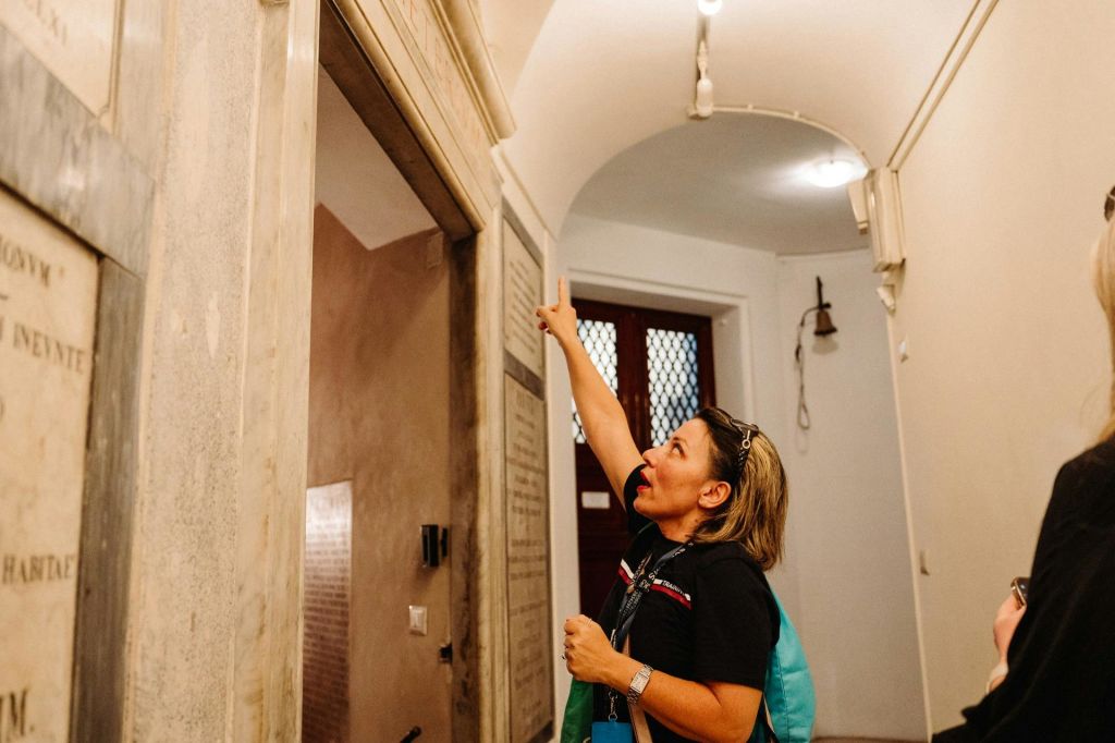 텍스트는 이미 영어로 되어 있습니다.