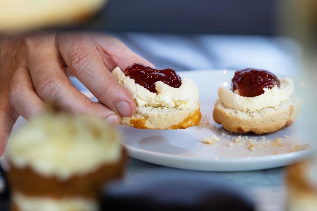 내셔널 갤러리 하이라이트 투어와 애프터눈 티 즐기기