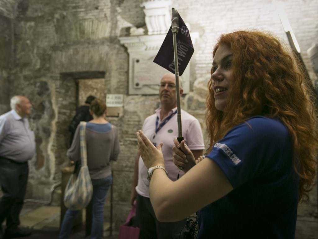 지하 묘지 및 지하 묘지