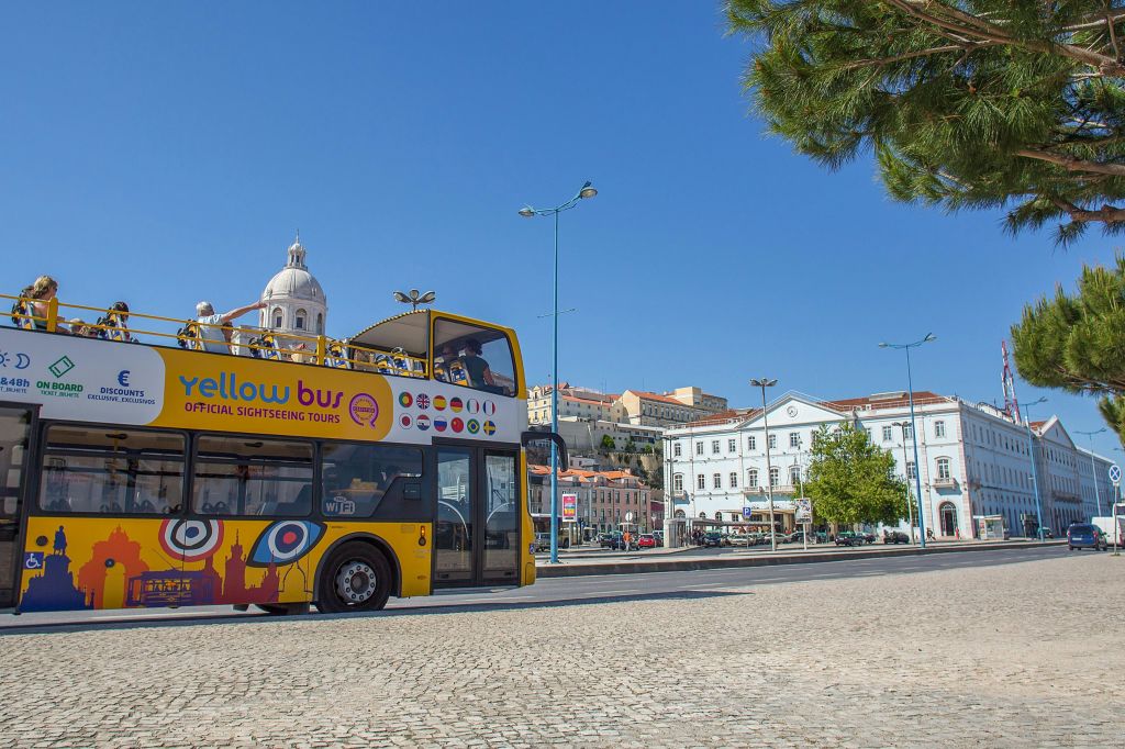 국립 판테온 및 스타 아폴로니아 기차역 - 현대식 리스본 버스 투어