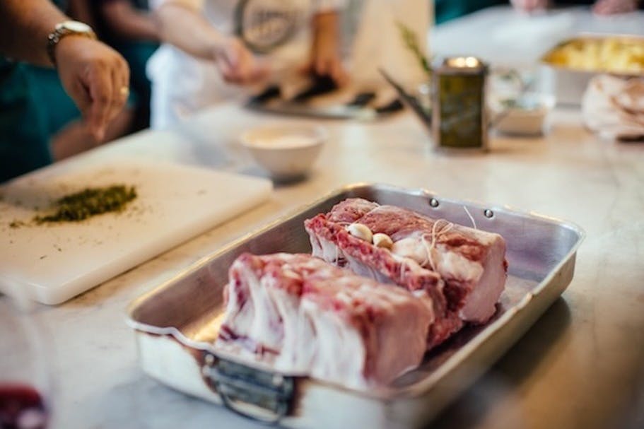 구운 돼지고기 준비