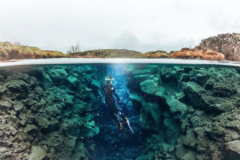 실프라에서 즐기는 잠수복 스노클링