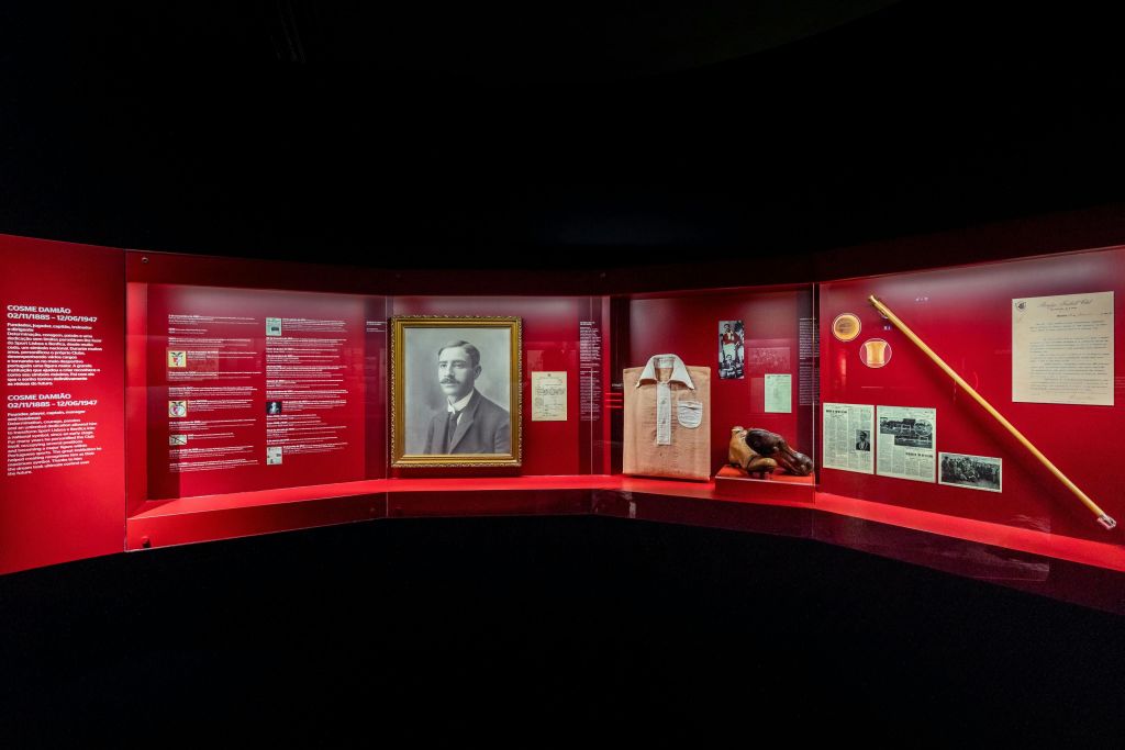 코스메 다미아오 소개