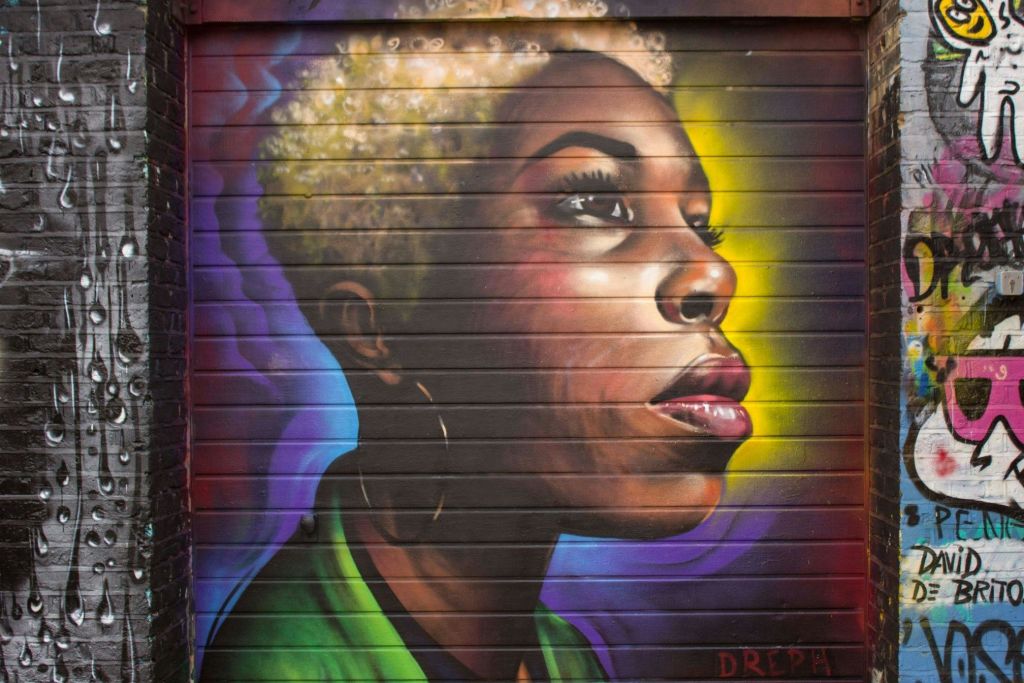 쇼디치에서 즐기는 거리 벽화