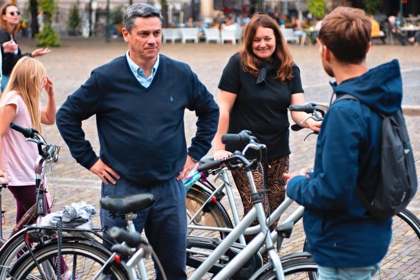 전문 가이드가 들려주는 흥미로운 이야기
