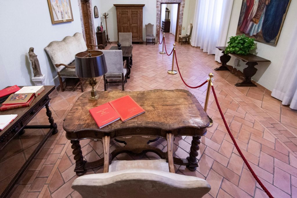 교황의 개인 아파트 - 서재