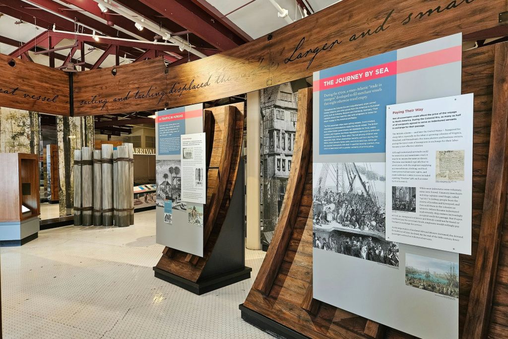 엘리스 섬 이민 박물관 내부 전시