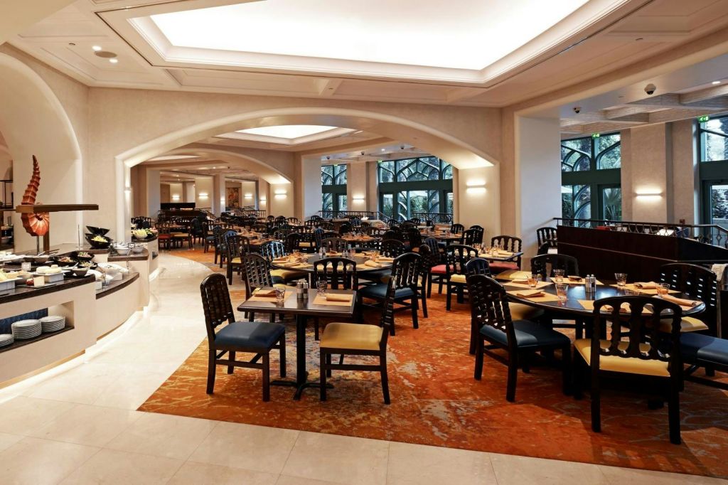 아틀란티스 더 팜 (Atlantis the Palm) 에서 즐기는 만화경 저녁 뷔페
