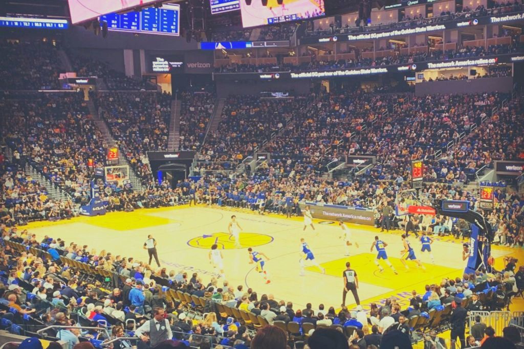 게임 플레이 중 일반 좌석의 예