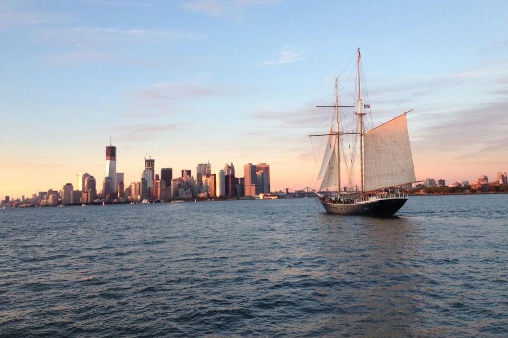 맨해튼을 배경으로 한 클리퍼 시티