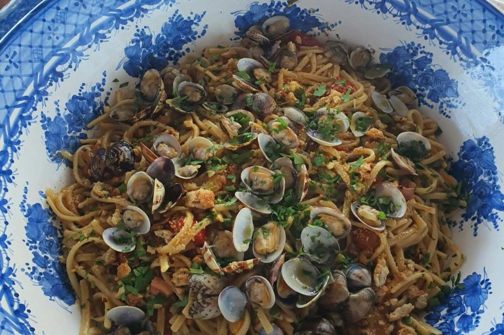 해산물을 곁들인 파스타