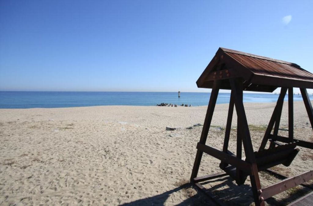 남항진 해변