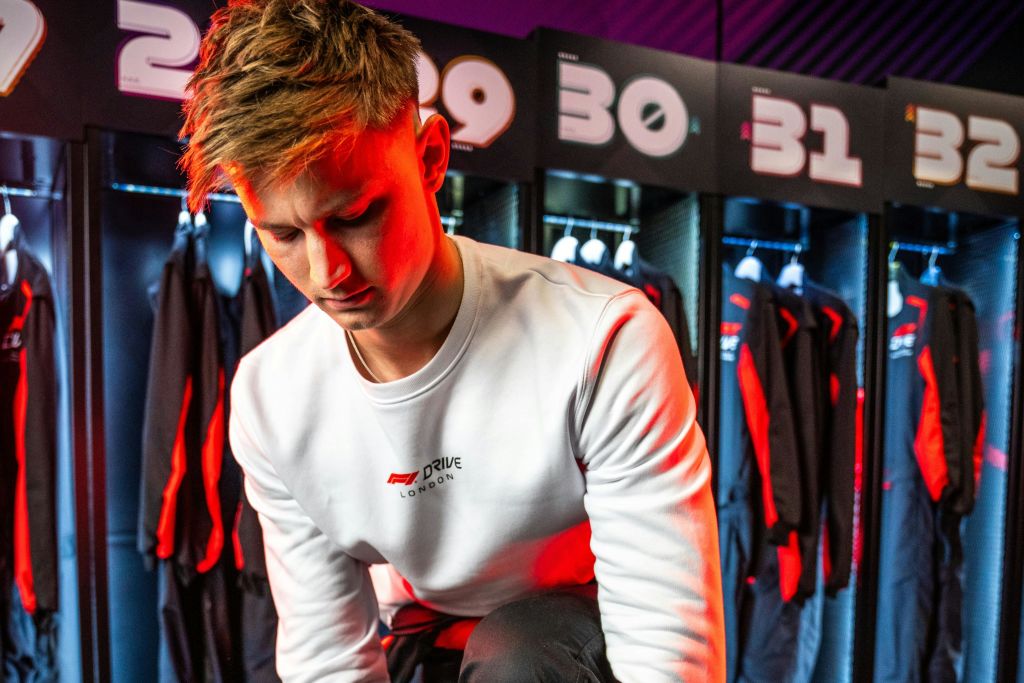 F1 드라이브 - 런던 레이스 수트