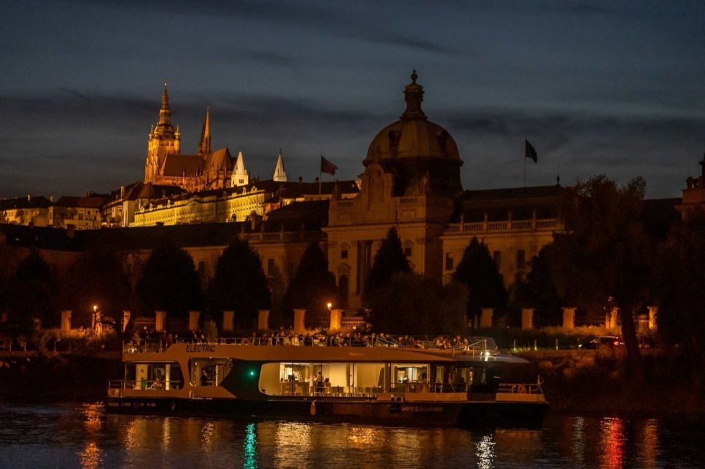 호호 프라하 리버