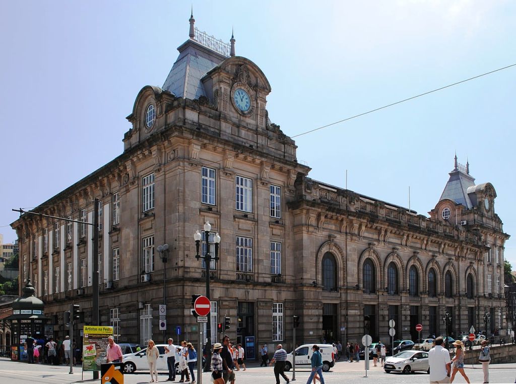 Rail Station Sao Bento