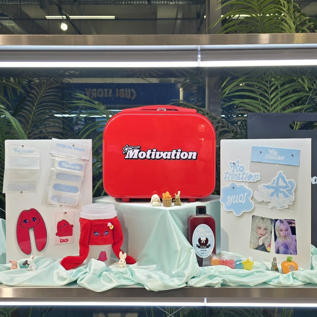 IDLE ウギ motivation cube カフェ 限定 トレカ３枚セット IDLE ウギ motivation cube カフェ 限定特典トレカ - メルカリ