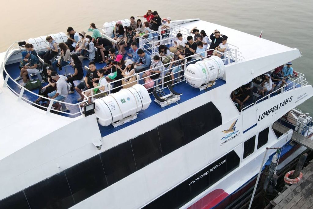 독특한 관점에서 태국 남부 섬의 아름다움을 경험하세요.